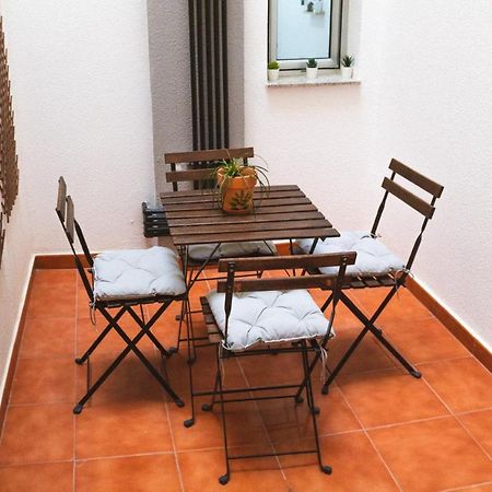 Apartment With A Patio In Las Canteras Лас-Пальмас-де-Гран-Канарія Екстер'єр фото